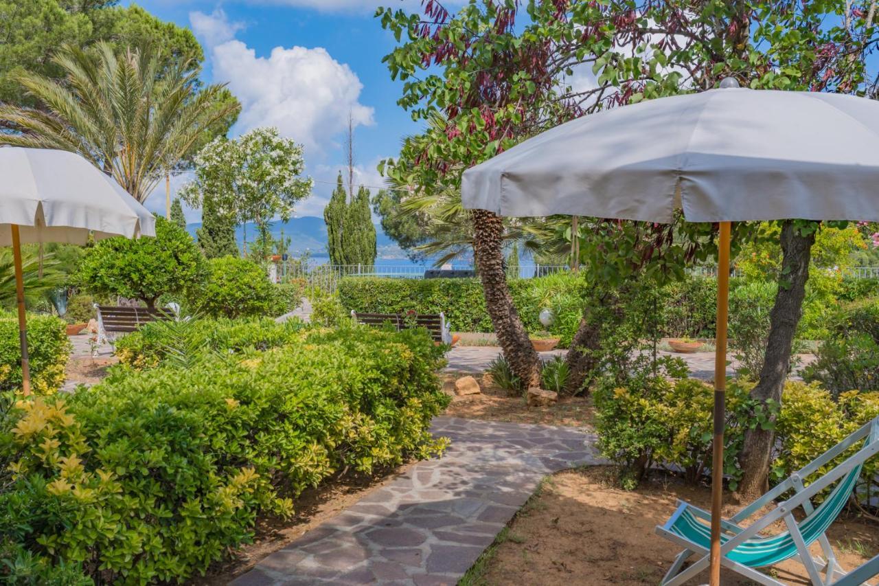 Residence Baia Delle Grazie Casa Morcone Экстерьер фото